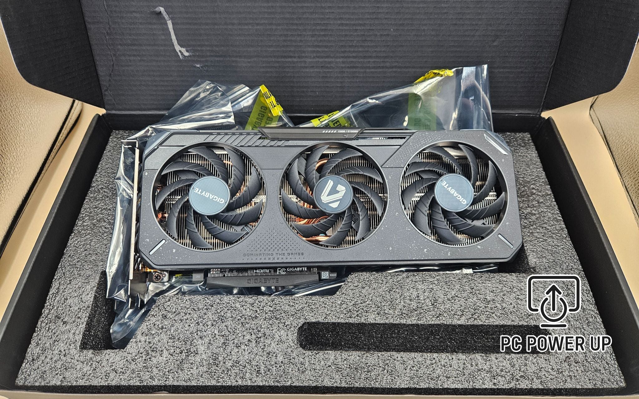 AMD Radeon RX 9060 XT Gigabyte GAMING OC Graphics Card (8GB GDDR6)
