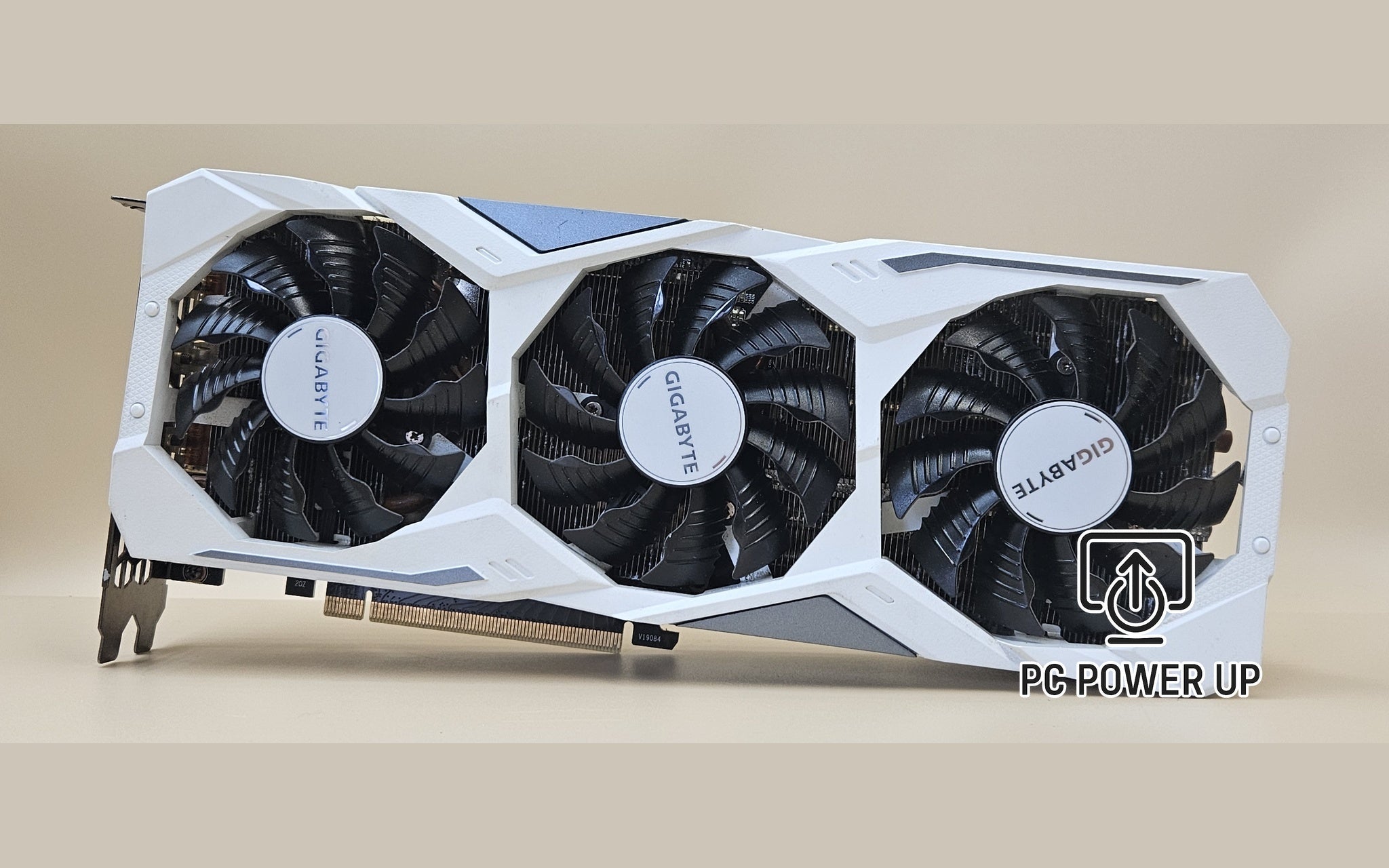 NVIDIA GeForce RTX 2070 SUPER Graphics Card (8GB GDDR6) Gigabyte Windforce - White