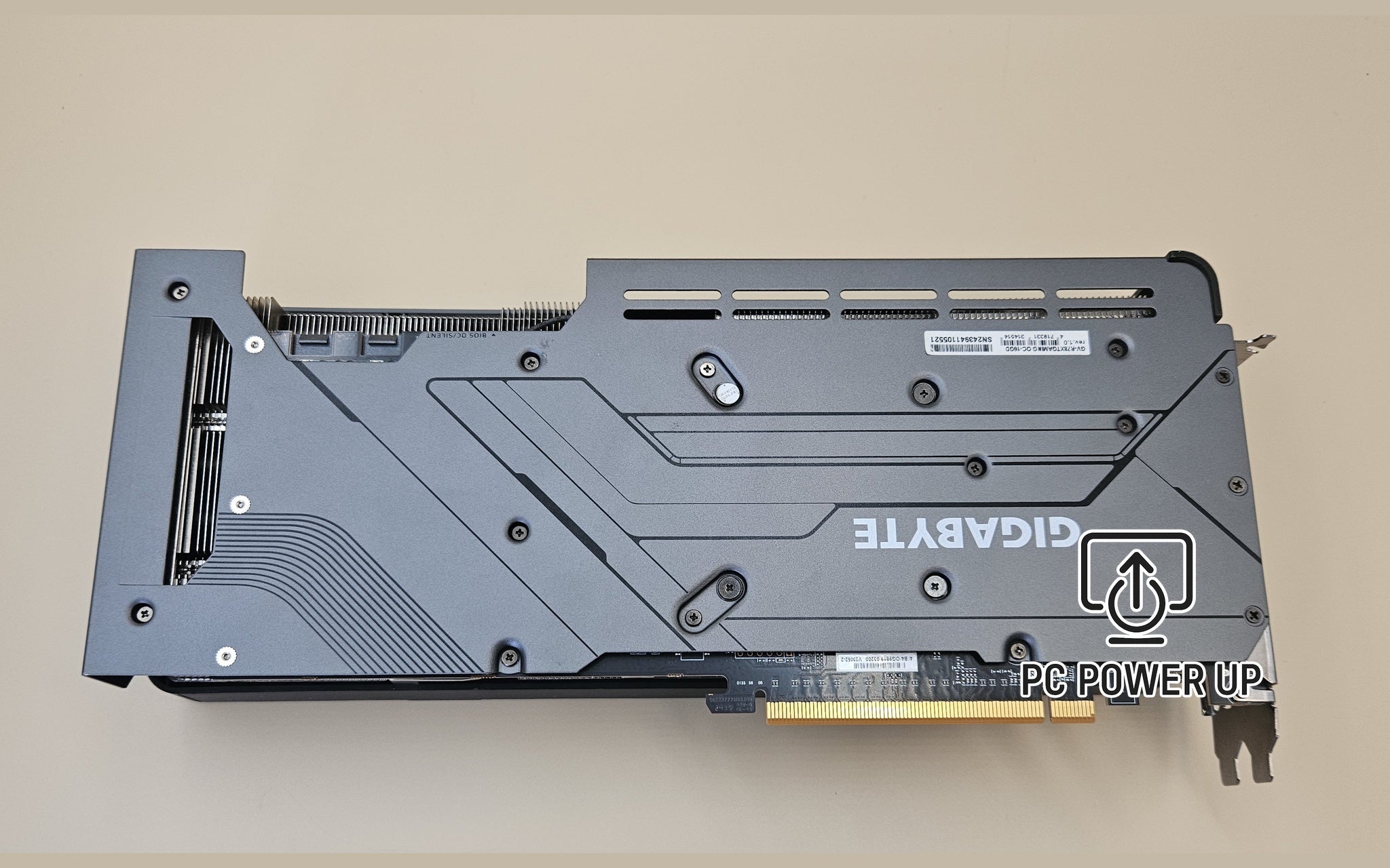 AMD Radeon RX 7800 XT Graphics Card (16GB GDDR6) GIGABYTE GAMING OC