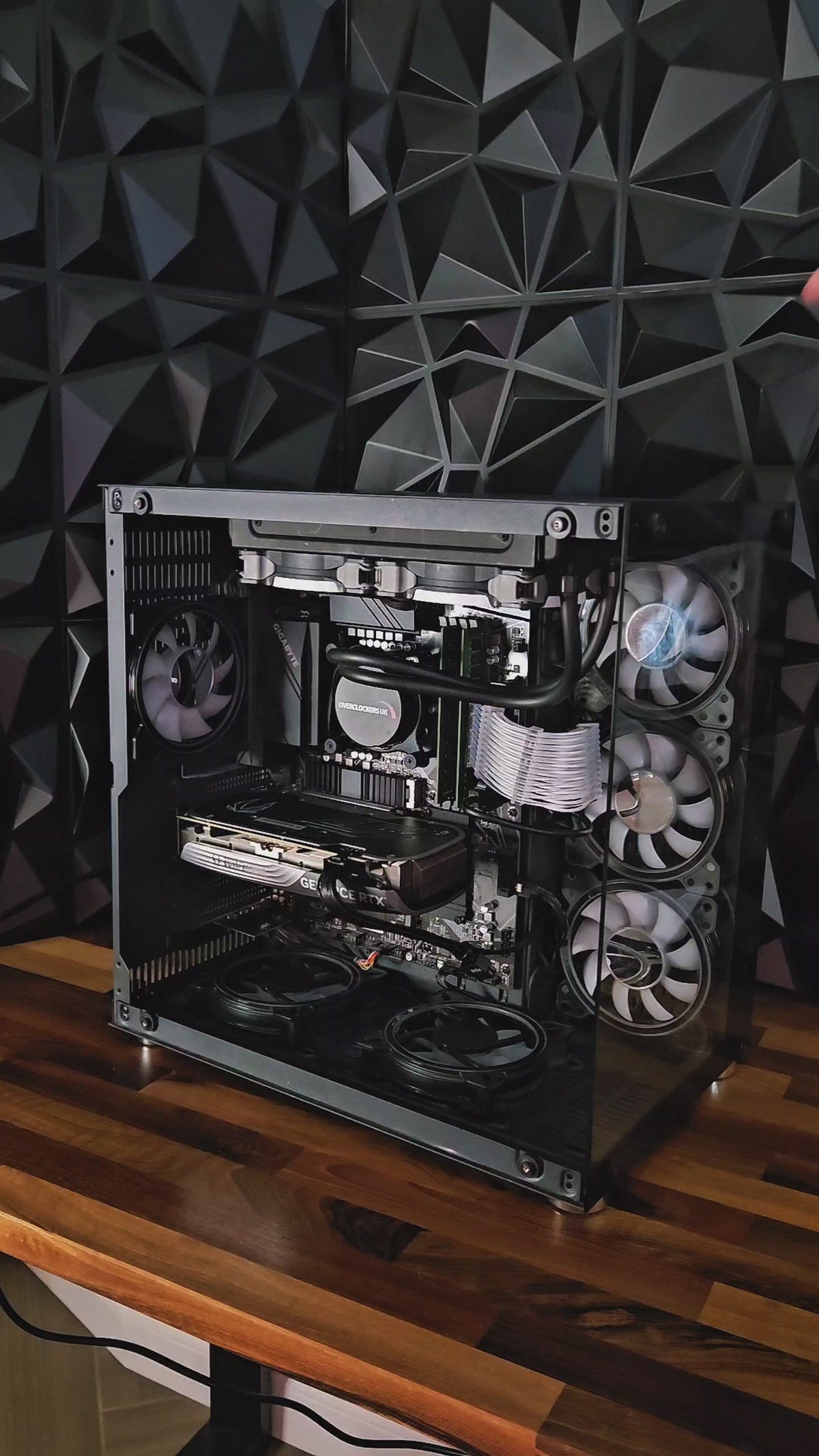 High-End Gaming PC – RTX 4060 Ti 8GB | i9-10900K | 32GB DDR4 | 500GB SSD | Windows 11