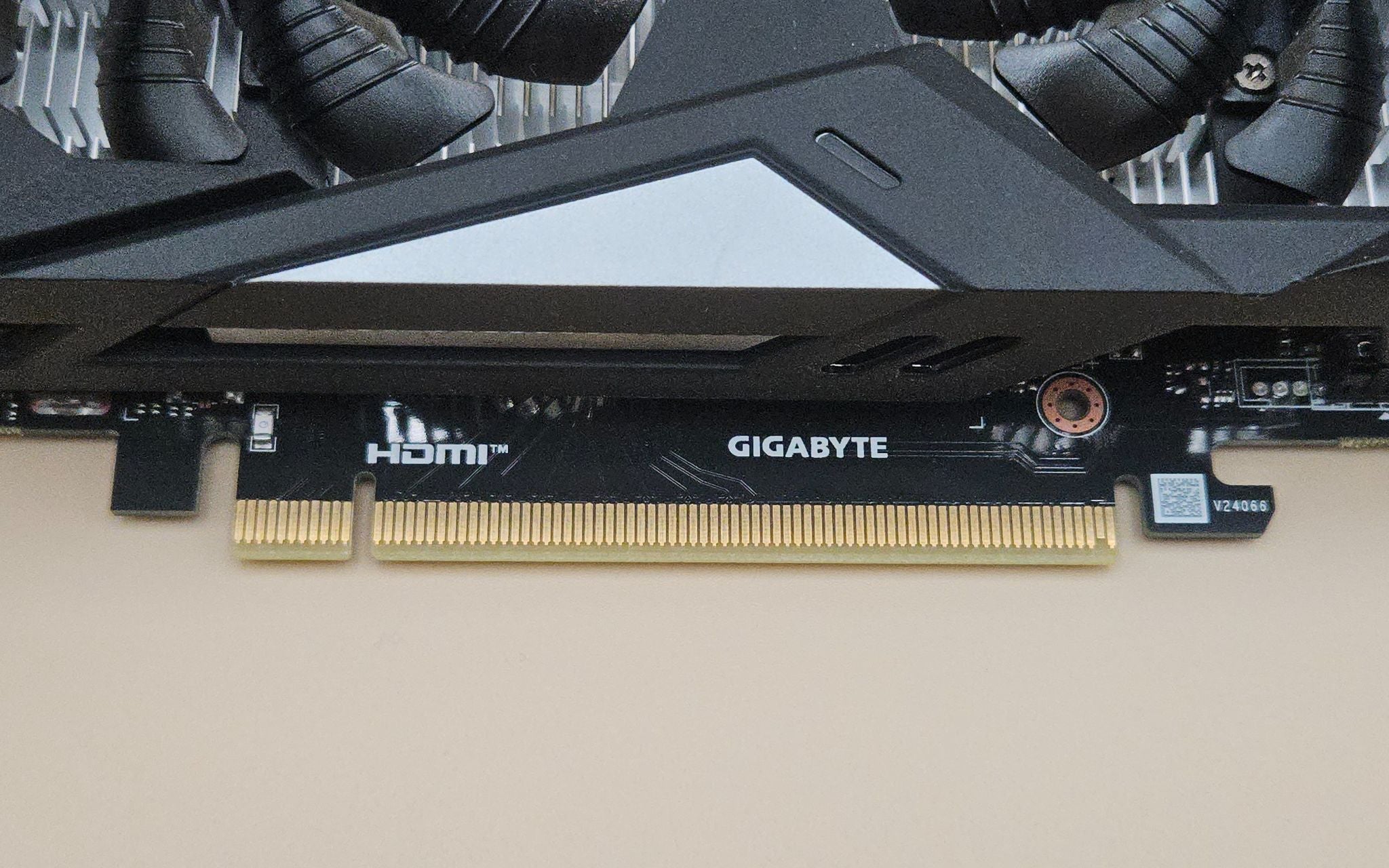RTX 3050 6GB Gigabyte